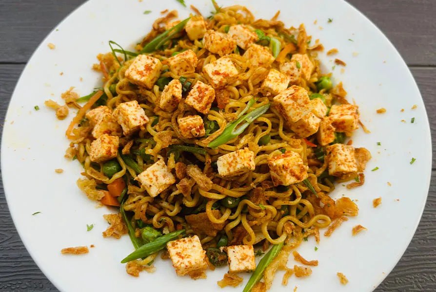 Paneer Fried Maggi