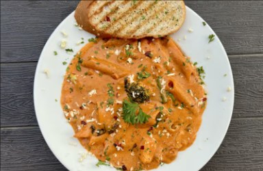 Creamy Pink Sauce Pasta